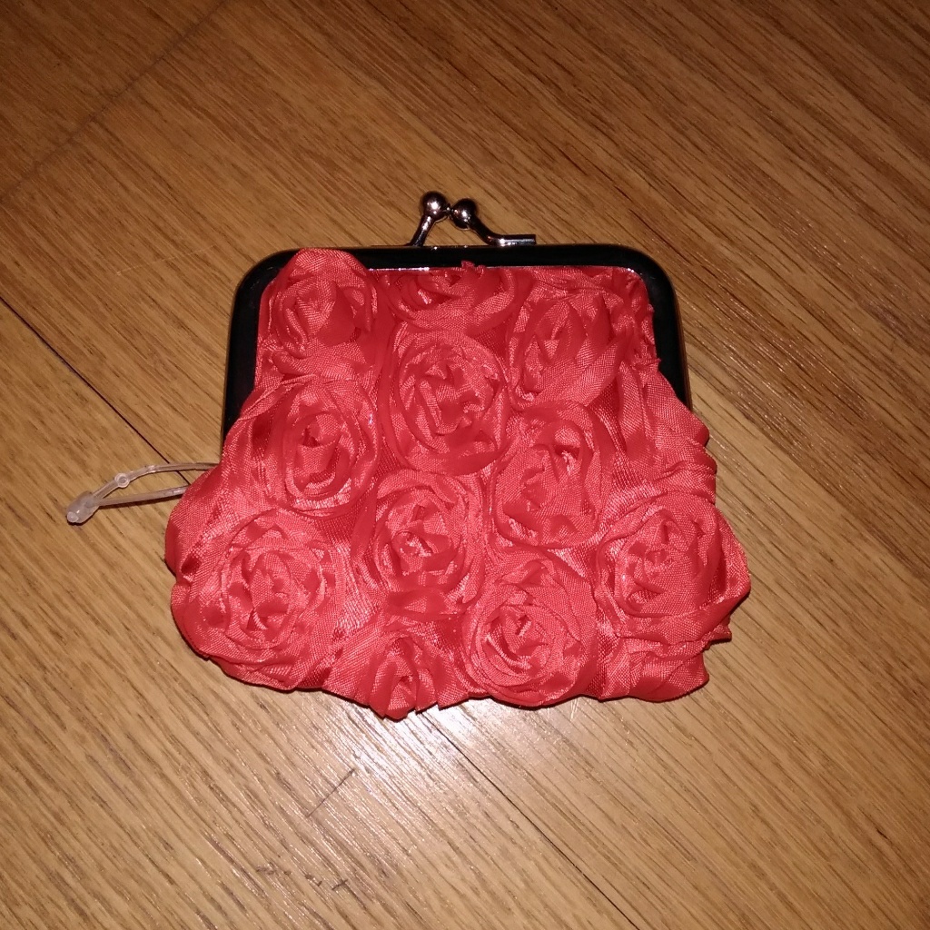 Red Roses Coin Purse